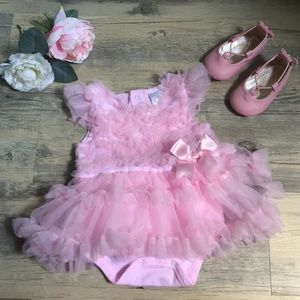 Baby pink dress w/ shoes 3 months